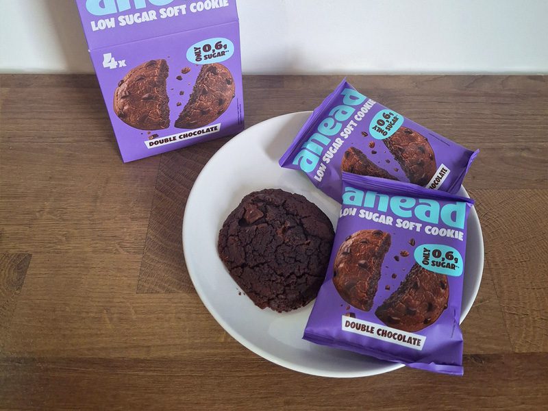 Photo de mes cookies Ahead Nutrition disposés dans une assiette